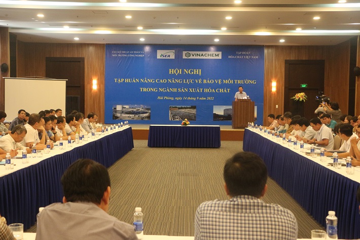 Nâng cao năng lực bảo vệ môi trường cho các doanh nghiệp ngành Hóa chất